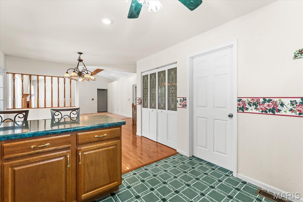 421 Hartmann Lane Waterloo, IL 62298 - Photo 12 of 55