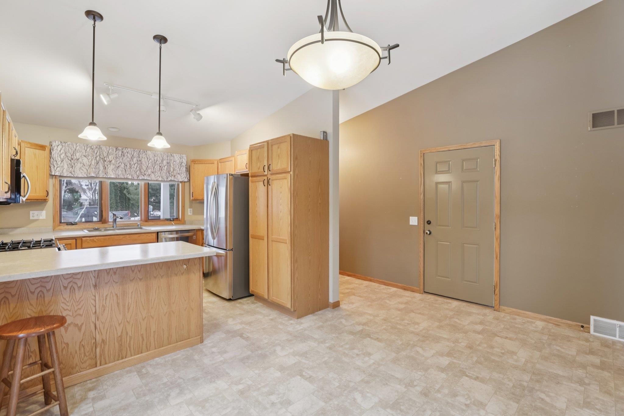 5879 Holscher Road McFarland, WI 53558 - Photo 8 of 33