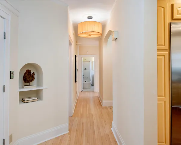 $795,000 | 1917 Summit Avenue, Unit 2, St. Paul, MN 55105