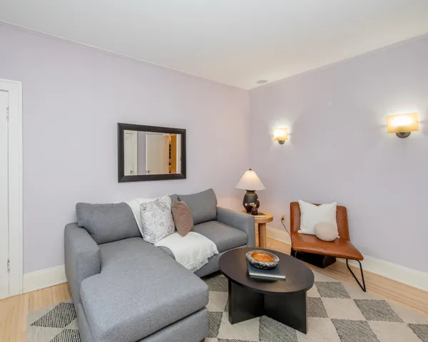 $795,000 | 1917 Summit Avenue, Unit 2, St. Paul, MN 55105