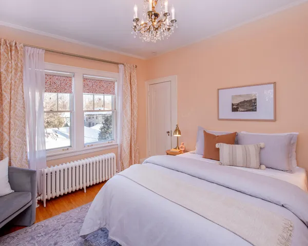 $795,000 | 1917 Summit Avenue, Unit 2, St. Paul, MN 55105