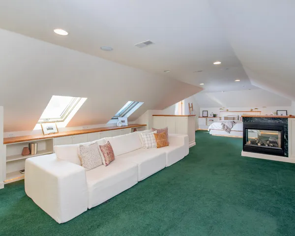 $795,000 | 1917 Summit Avenue, Unit 2, St. Paul, MN 55105