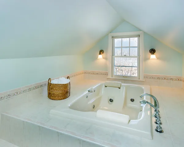 $795,000 | 1917 Summit Avenue, Unit 2, St. Paul, MN 55105