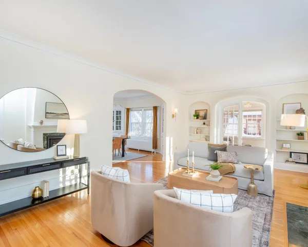 $795,000 | 1917 Summit Avenue, Unit 2, St. Paul, MN 55105