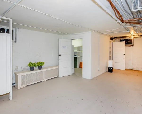 $795,000 | 1917 Summit Avenue, Unit 2, St. Paul, MN 55105