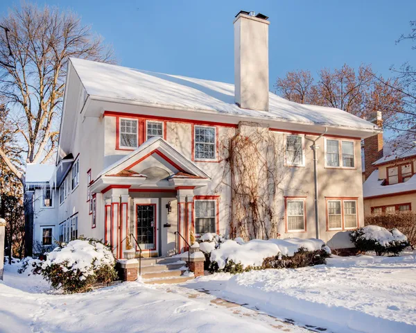 $795,000 | 1917 Summit Avenue, Unit 2, St. Paul, MN 55105