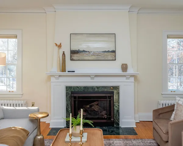 $795,000 | 1917 Summit Avenue, Unit 2, St. Paul, MN 55105