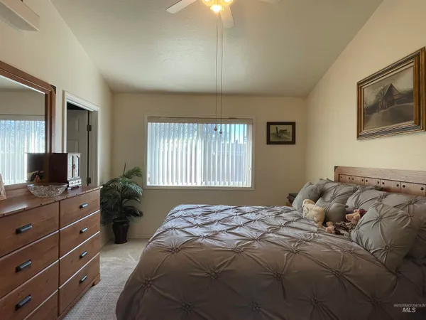 $269,900 | 334 17th Avenue North, Payette, ID 83661