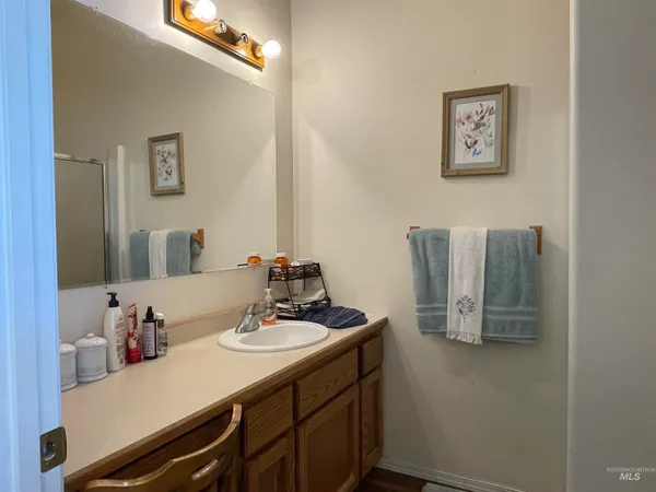 $269,900 | 334 17th Avenue North, Payette, ID 83661