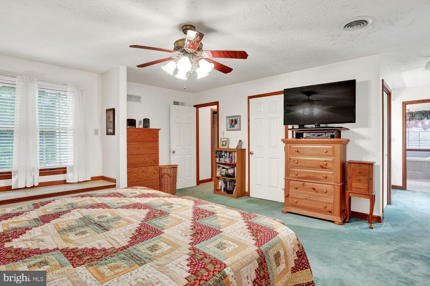 154 Pickett Road Dover, PA 17315 - Photo 15 of 36 Gallery Image 15