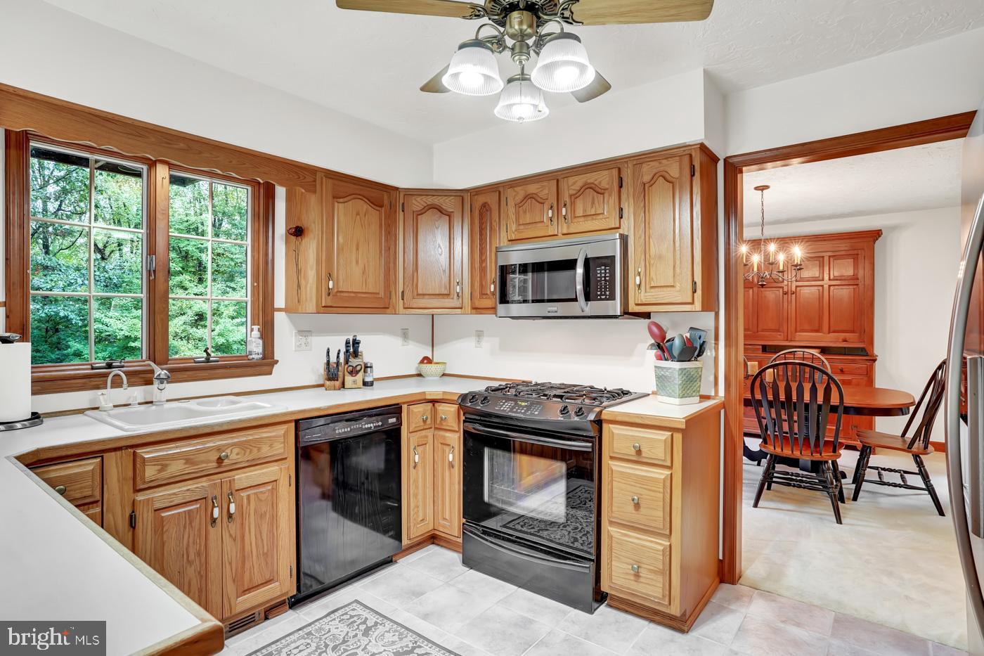 154 Pickett Road Dover, PA 17315 - Photo 8 of 36 Gallery Image 8