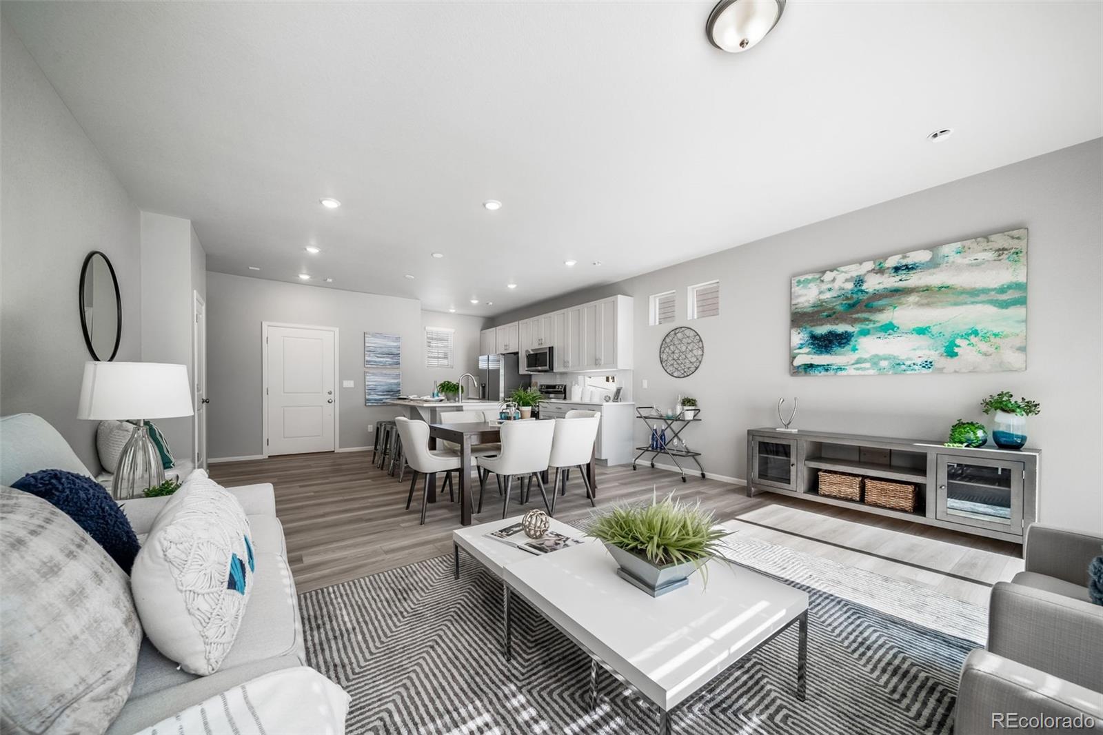 3913 North Rome Street Aurora, CO 80019 - Photo 12 of 42