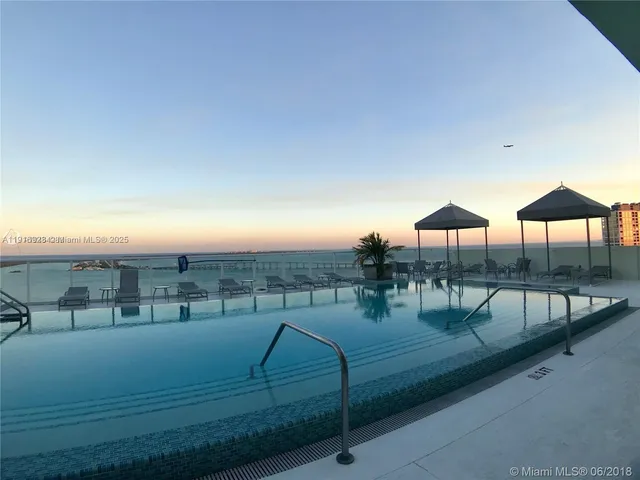 $3,000 | 218 Southeast 14th Street, Unit 1006, Miami, FL 33131