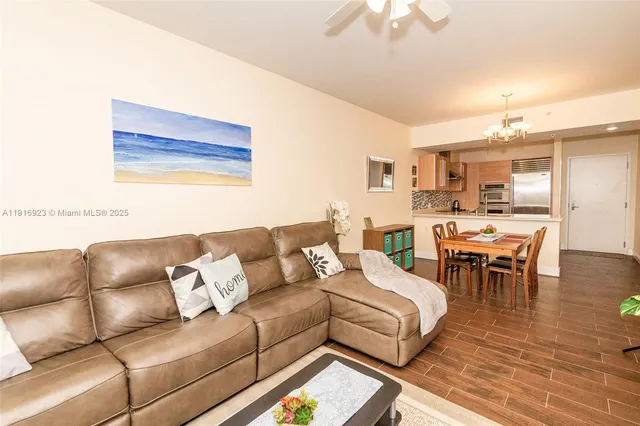 $3,000 | 218 Southeast 14th Street, Unit 1006, Miami, FL 33131