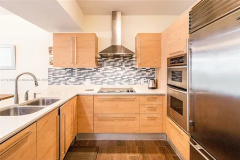 $3,000 | 218 Southeast 14th Street, Unit 1006, Miami, FL 33131