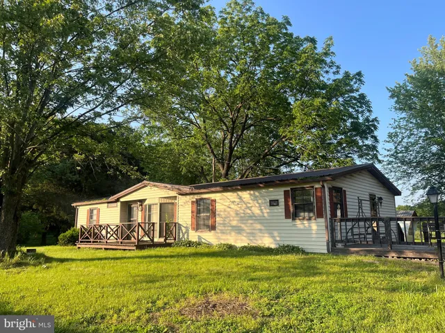 $149,500 | 3064 Berry Rdg Road, East Waterford, PA 17021