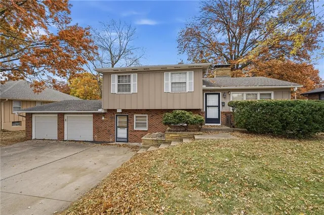 $200,000 | 4411 Sterling Avenue, Kansas City, MO 64133