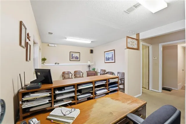 $200,000 | 4411 Sterling Avenue, Kansas City, MO 64133