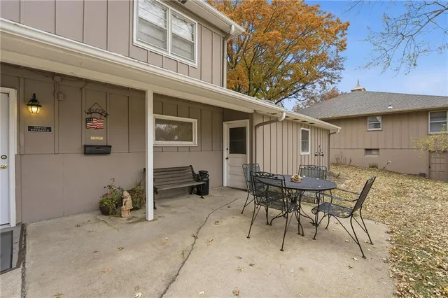 $200,000 | 4411 Sterling Avenue, Kansas City, MO 64133