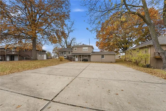 $200,000 | 4411 Sterling Avenue, Kansas City, MO 64133