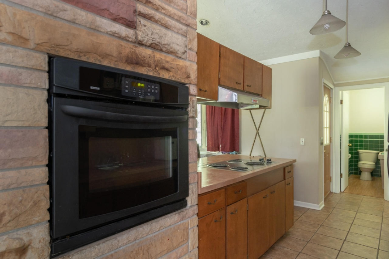 1767 Commonwealth Road Benton Harbor, MI 49022 - Photo 8 of 22 1767 Commwealth RE-4