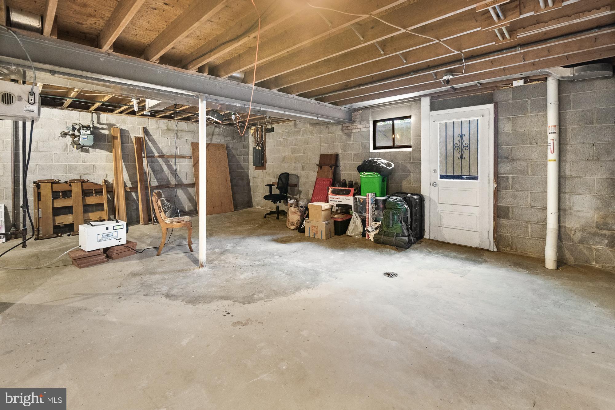 16524 Redland Road Derwood, MD 20855 - Photo 29 of 35 Unfinished basement