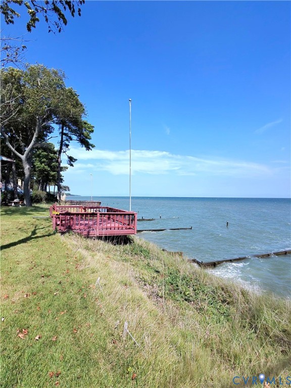 36 Beach Road Reedville, VA 22539 - Photo 8 of 35 Waterfront property with a red-stained wood deck,