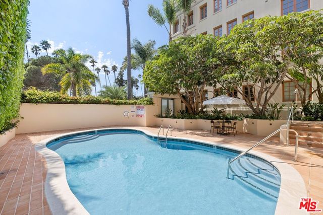 a view of outdoor space yard and patio