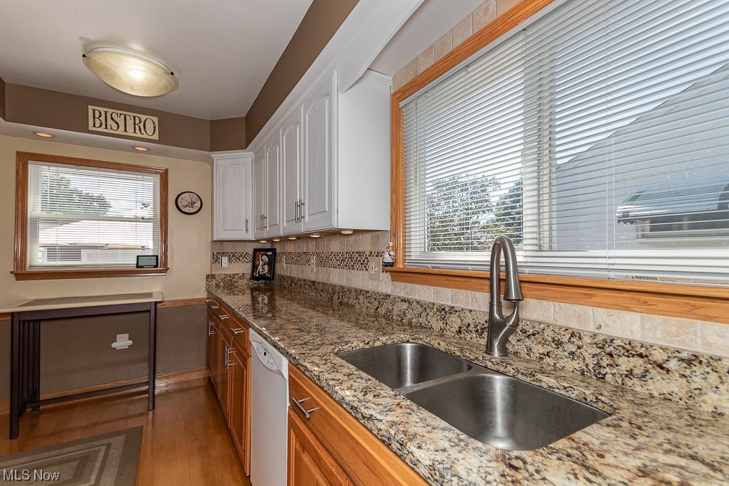30308 Barjode Road Willowick, OH 44095 - Photo 12 of 35