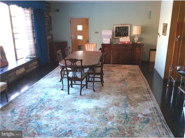 473 Marple Road Broomall, PA 19008 - Photo 8 of 25 Dining Room
