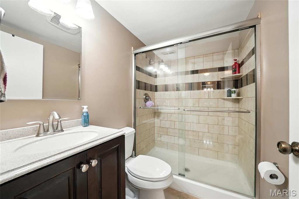 4523 Little Rock Road, Unit B St. Louis, MO 63128 - Photo 14 of 21 Gallery Image 14