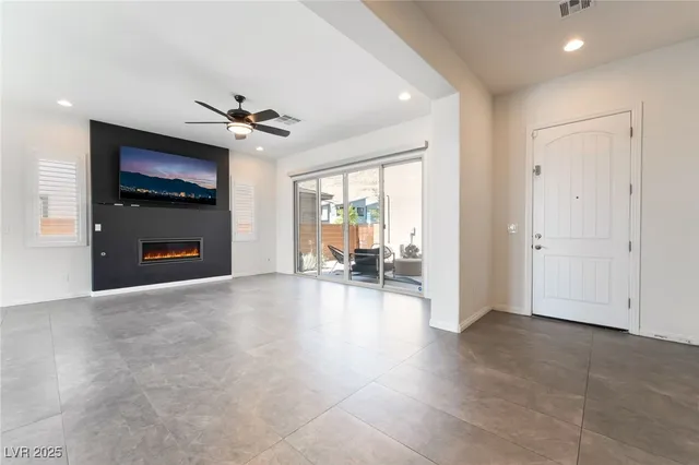 $7,500 | 6348 Skystone Street, Las Vegas, NV 89135