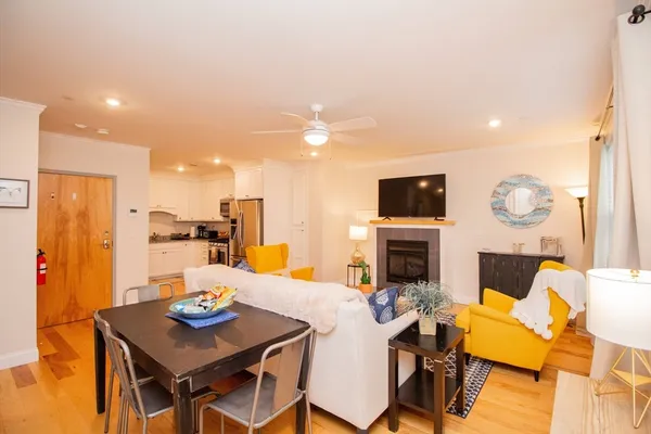 $4,400 | 1008 Tremont Street, Unit 1, Boston, MA 02120