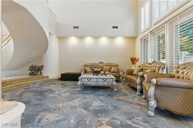 $5,000 | 8215 Crow Valley Lane, Las Vegas, NV 89113