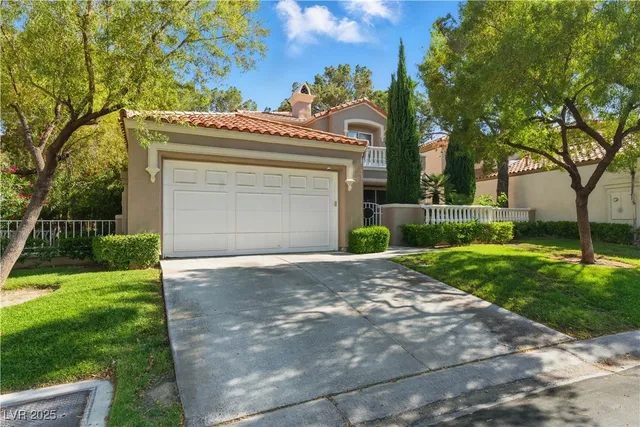 $5,000 | 8215 Crow Valley Lane, Las Vegas, NV 89113