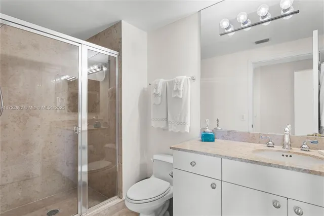 $1,890,000 | 4779 Collins Avenue, Unit 3508, Miami Beach, FL 33140