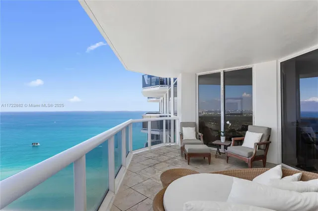 $1,890,000 | 4779 Collins Avenue, Unit 3508, Miami Beach, FL 33140