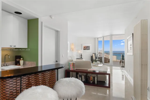 $1,890,000 | 4779 Collins Avenue, Unit 3508, Miami Beach, FL 33140