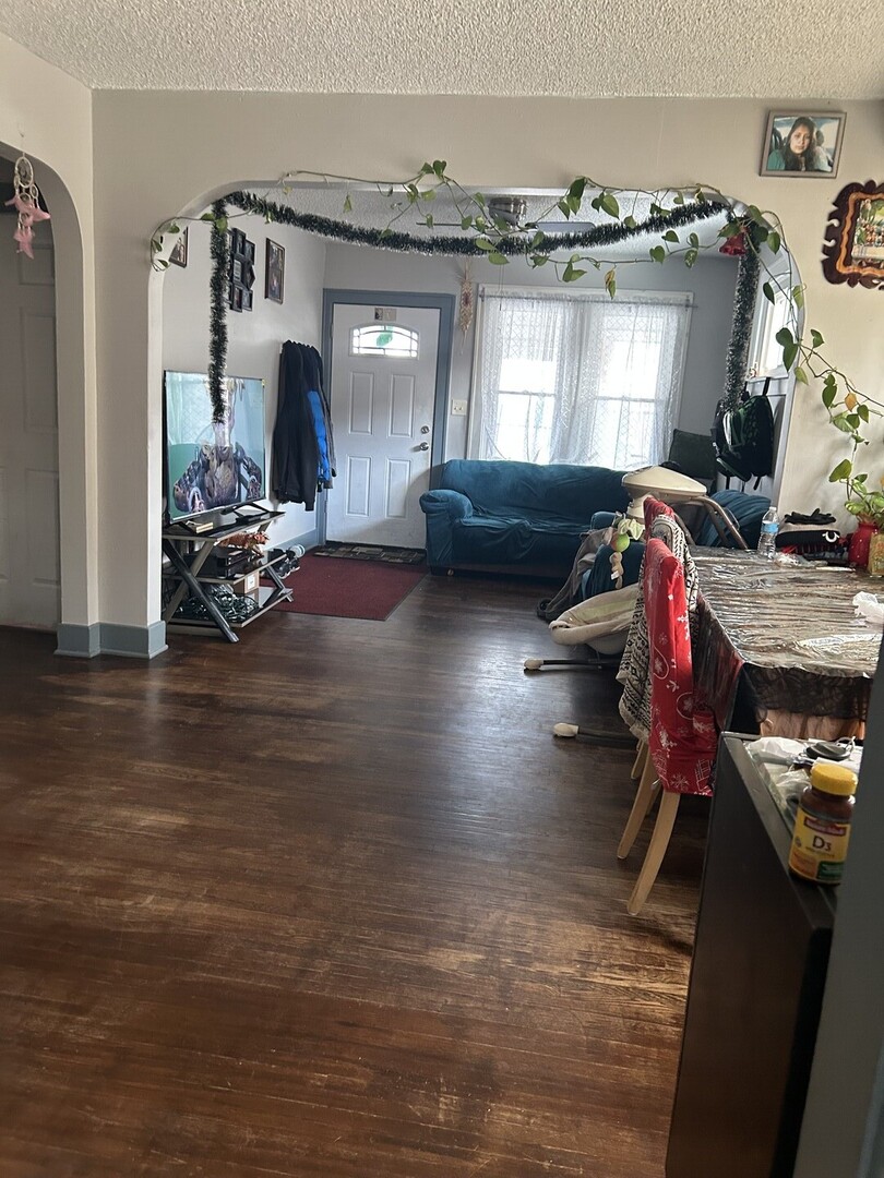 1123 Front Street Aurora, IL 60505 - Photo 4 of 10