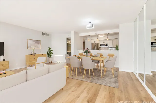 $670,000 | 583 Kamoku Street, Unit DH1907, Honolulu, HI 96826