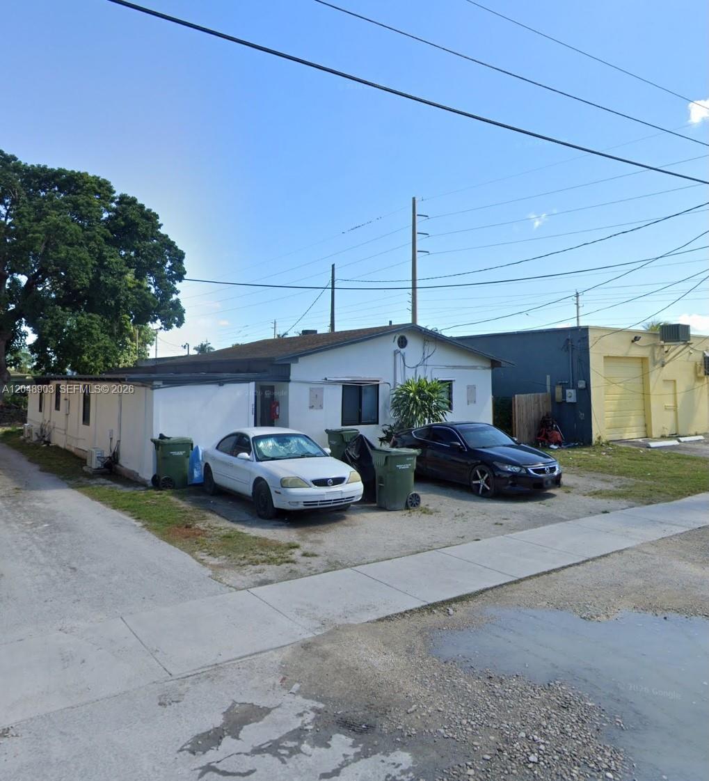 725 Southwest 1st Avenue, Unit 1 Homestead, FL 33030 - Photo 1 of 10 Parking space in front. Double park upon request.