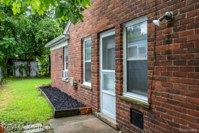 2619-2621 Rochester Road Royal Oak, MI 48073 - Photo 5 of 24