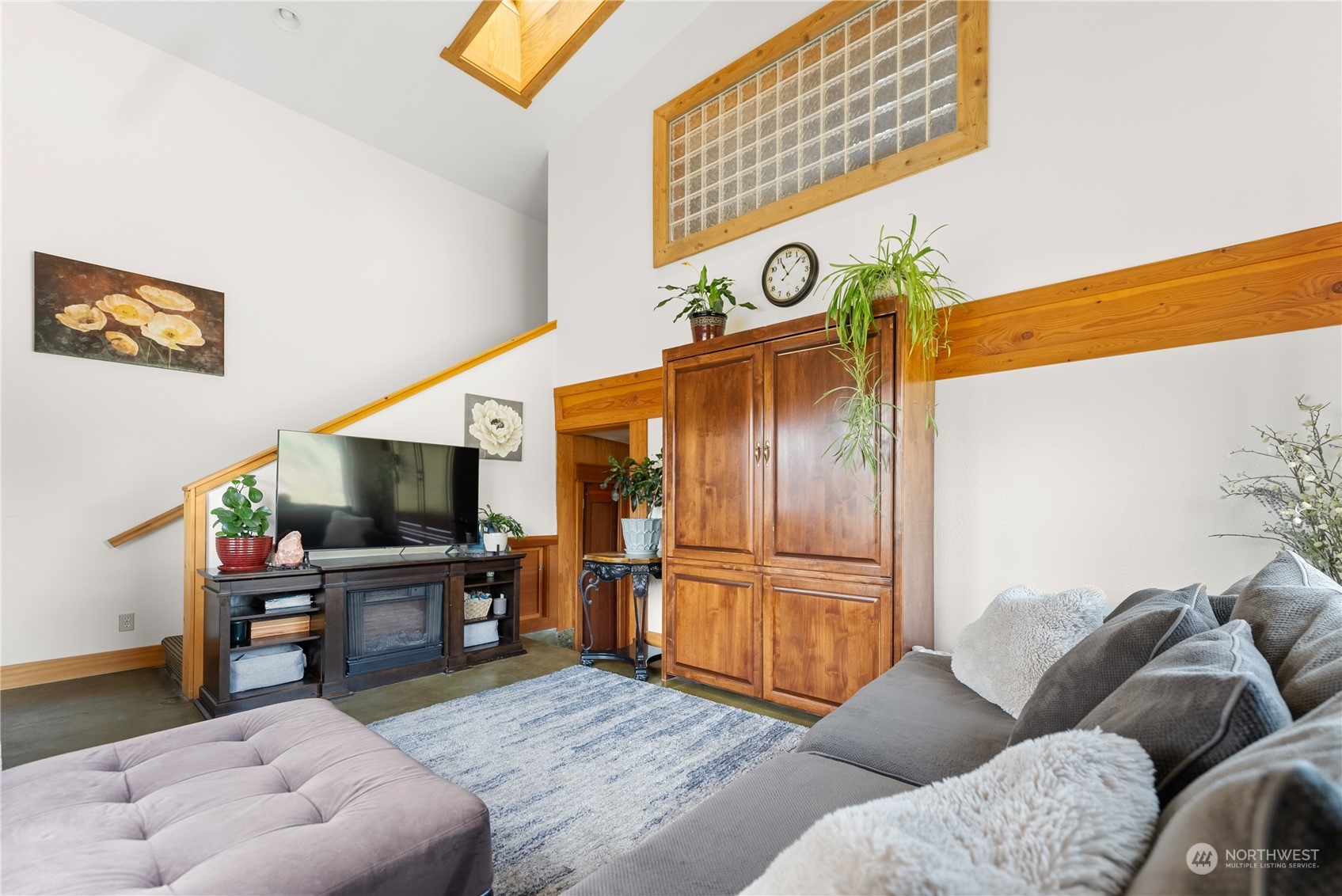 33 West Chewuch Road Winthrop, WA 98862 - Photo 11 of 33 a living room with furniture and a flat screen tv