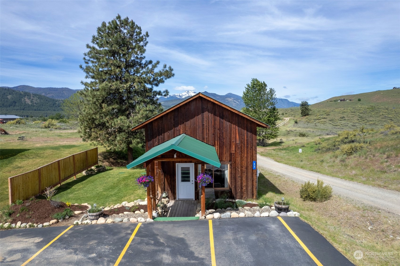 33 West Chewuch Road Winthrop, WA 98862 - Photo 30 of 33 a front view of house with yard
