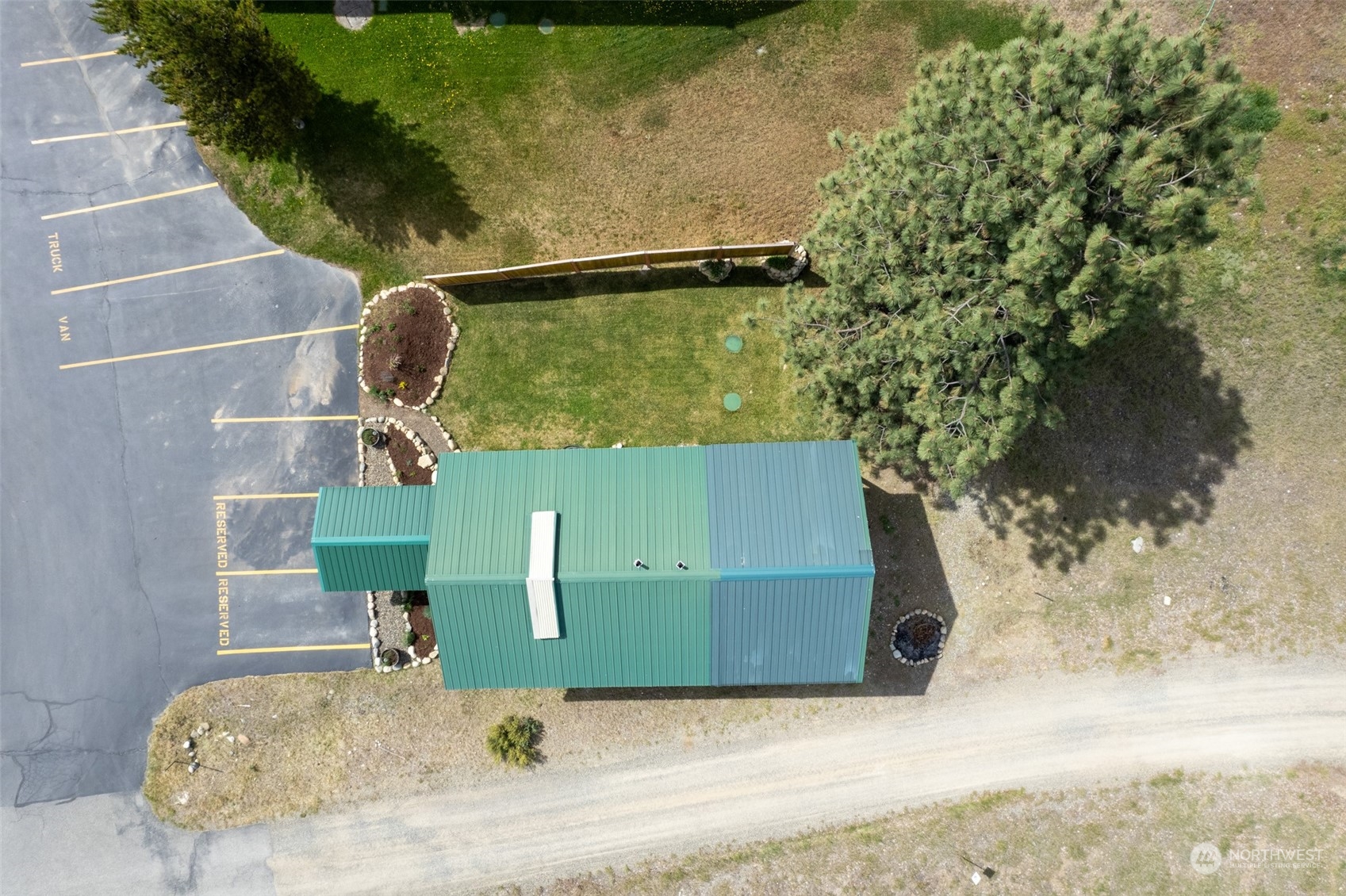 33 West Chewuch Road Winthrop, WA 98862 - Photo 31 of 33 an aerial view of a house with a yard