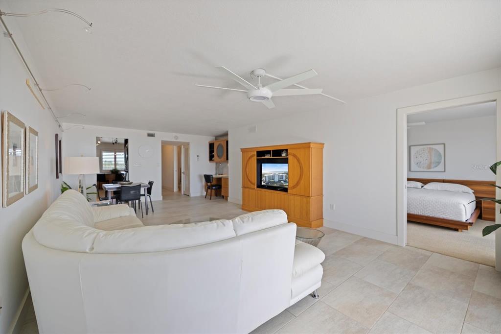 625 Beach Road, Unit 602 Sarasota, FL 34242 - Photo 20 of 65