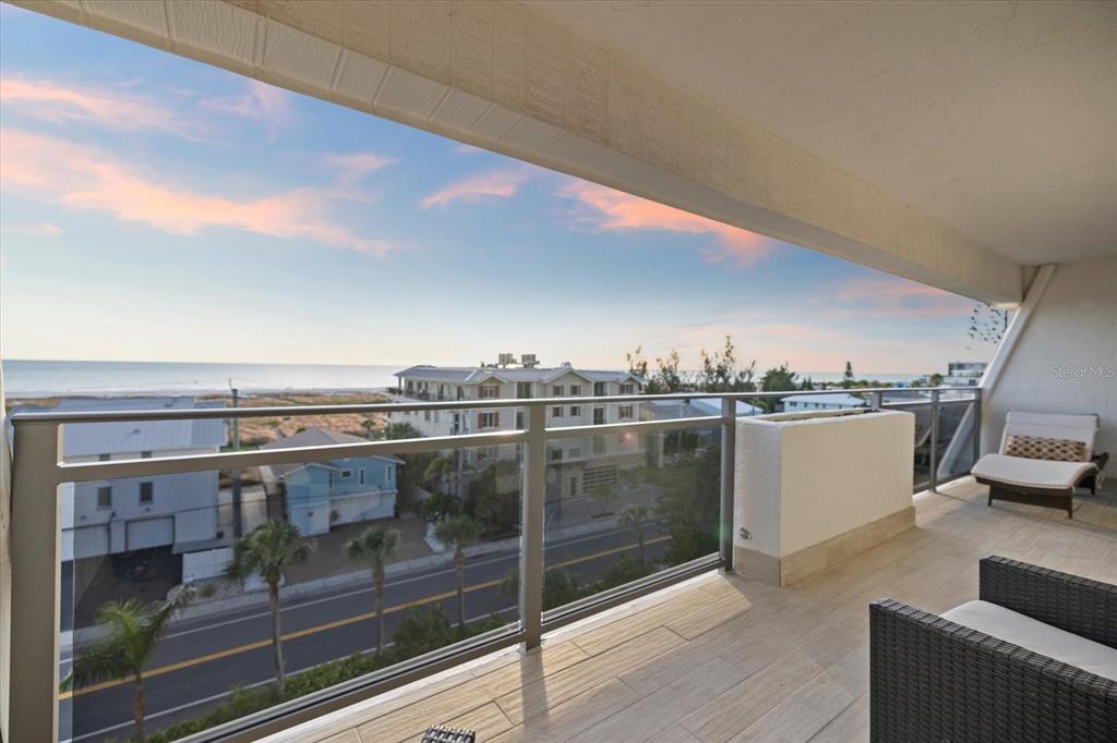 625 Beach Road, Unit 602 Sarasota, FL 34242 - Photo 36 of 65