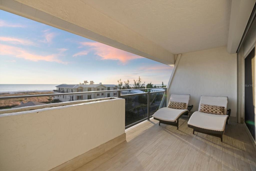 625 Beach Road, Unit 602 Sarasota, FL 34242 - Photo 37 of 65