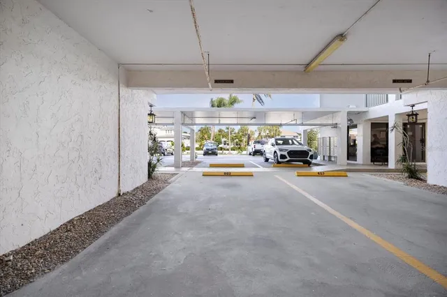 $1,295,000 | 625 Beach Road, Unit 602, Sarasota, FL 34242