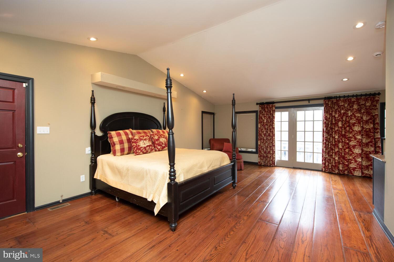 1417 Scrope Road Rydal, PA 19046 - Photo 24 of 77 1st Floor Primary Bedroom